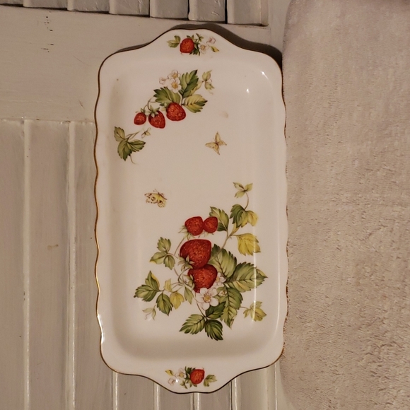 Vintage Queens Bone China Serving Plate - Picture 1 of 5
